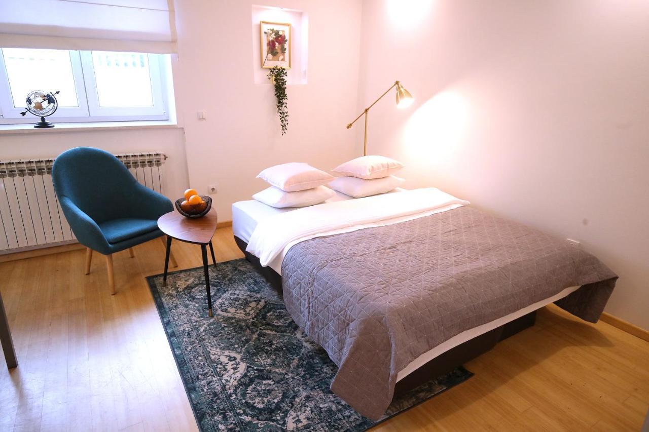 La Vie Est Belle Apartment Загреб Екстериор снимка