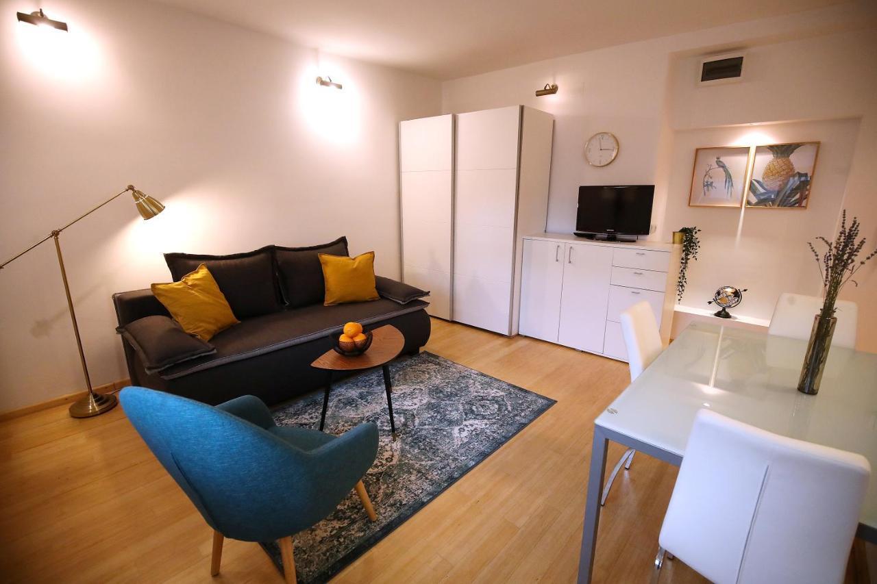 La Vie Est Belle Apartment Загреб Екстериор снимка